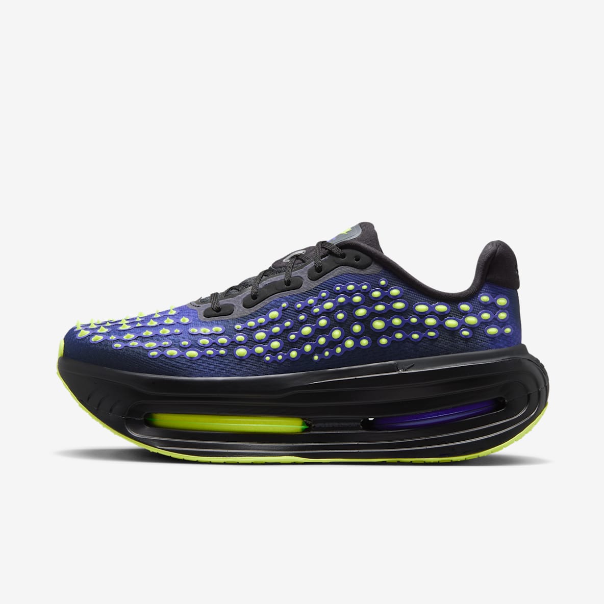 Nike Vomero. Nike CA